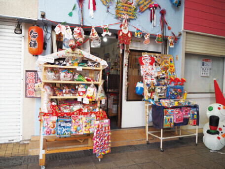 子どもが大好きな駄菓子屋さん